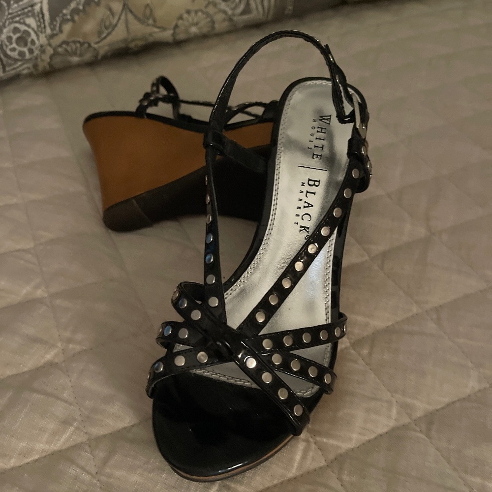 White House Black Markwt dress shoes
